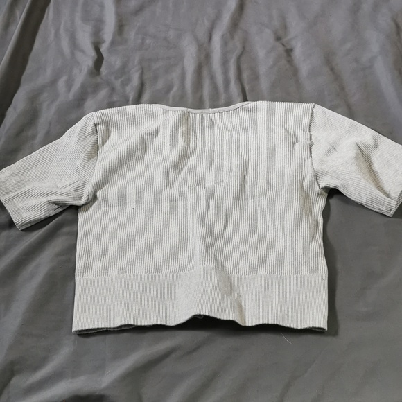 shirt - Picture 2 of 2